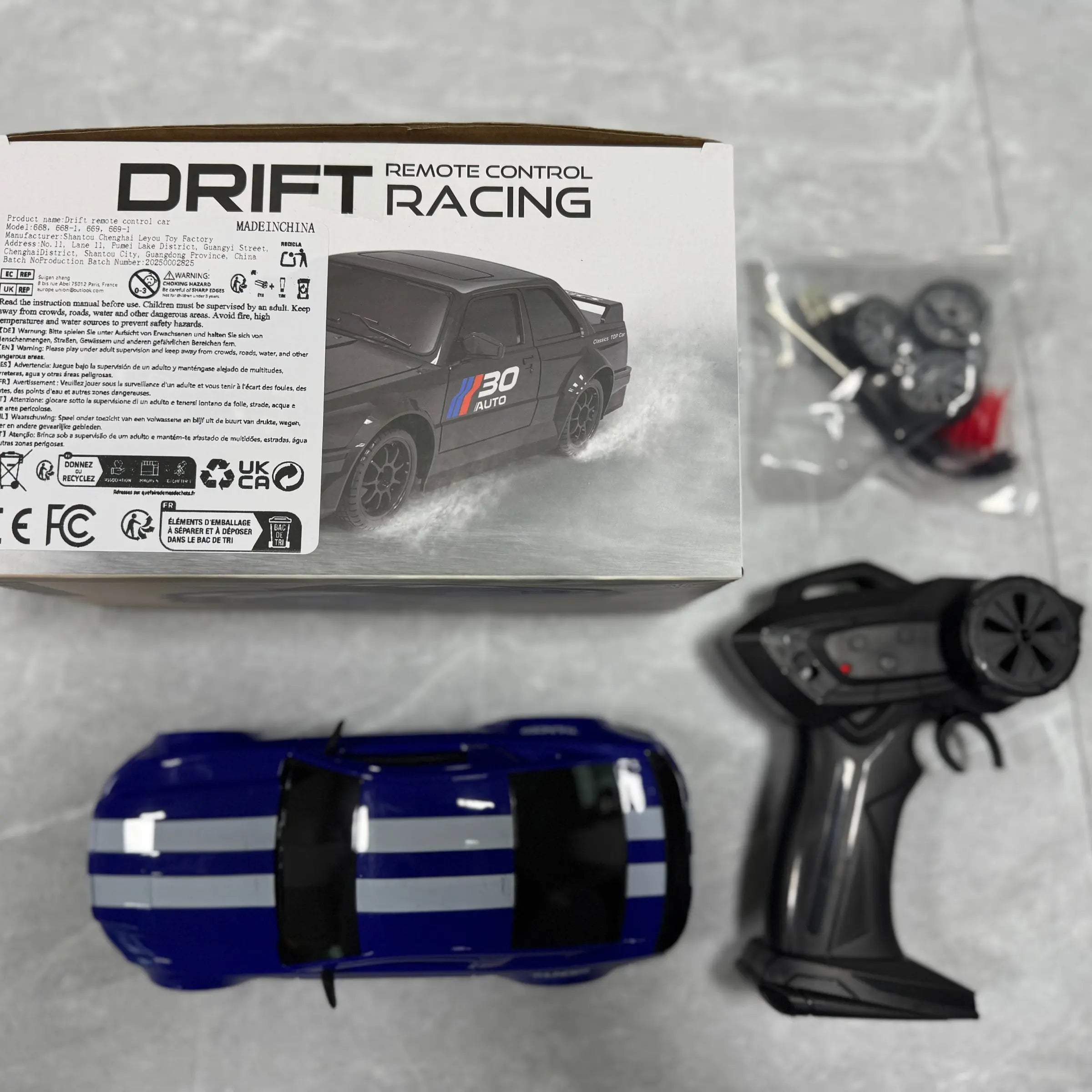 1:24 Scale Remote Control Drift Car